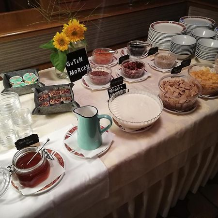 היטיסאו Hotel Oxa מראה חיצוני תמונה