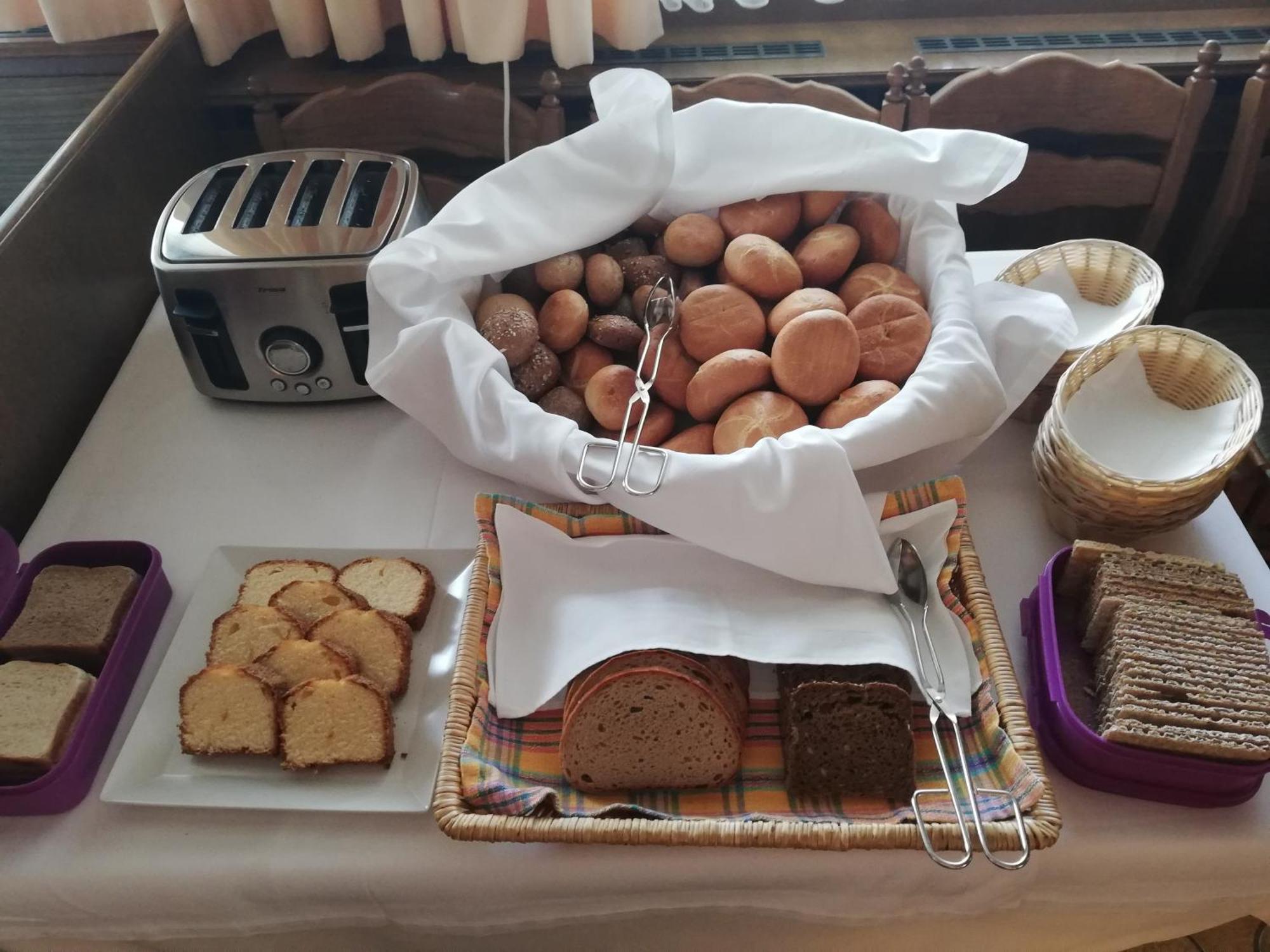 היטיסאו Hotel Oxa מראה חיצוני תמונה