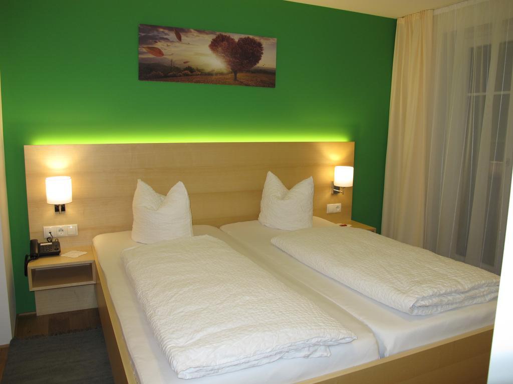 היטיסאו Hotel Oxa מראה חיצוני תמונה