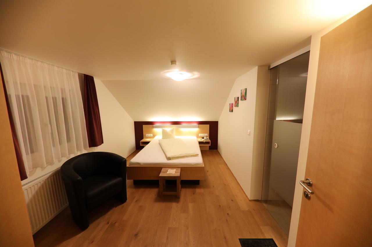 היטיסאו Hotel Oxa מראה חיצוני תמונה